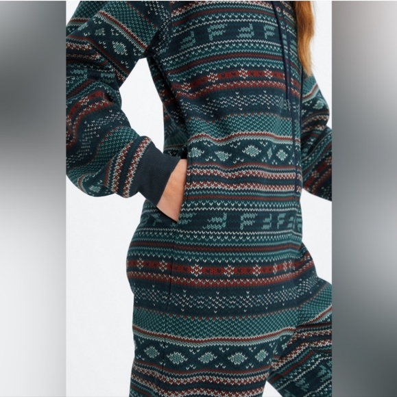 Fabletics Forever Fleece Hooded Onesie large - Picture 3 of 8